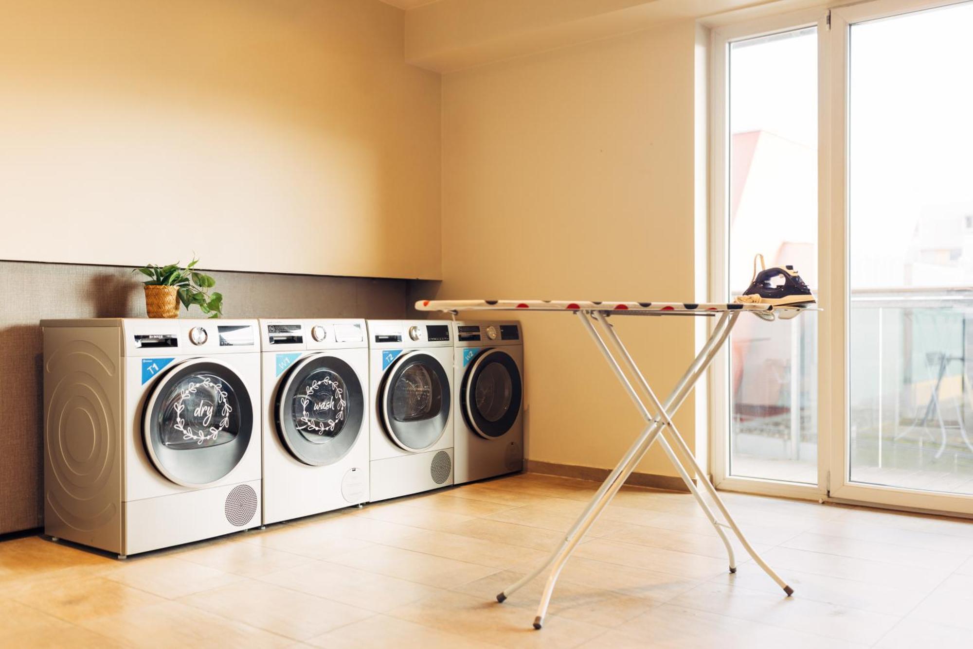 Harry'S Home Hart Bei Graz Hotel & Apartments מראה חיצוני תמונה