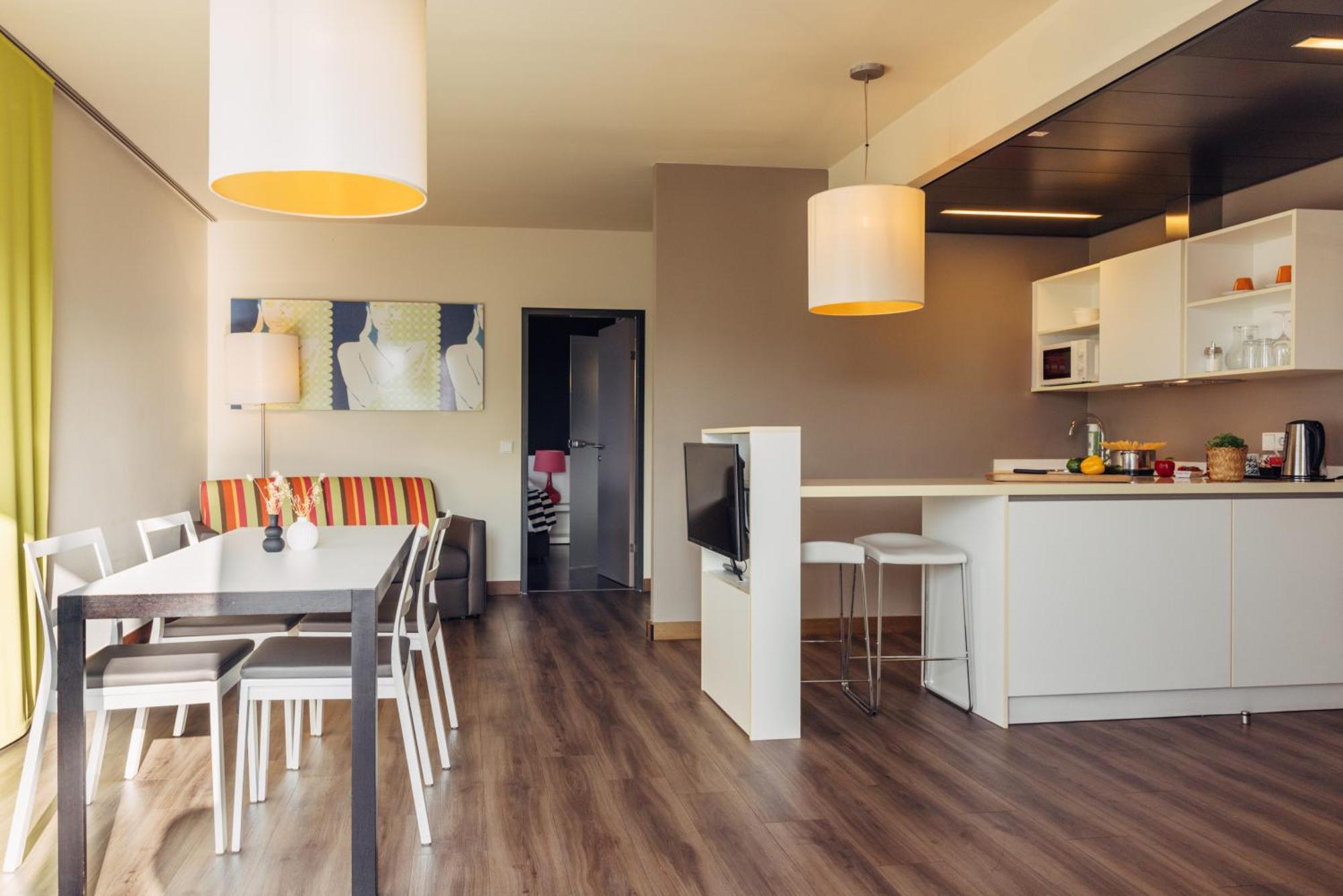 Harry'S Home Hart Bei Graz Hotel & Apartments מראה חיצוני תמונה