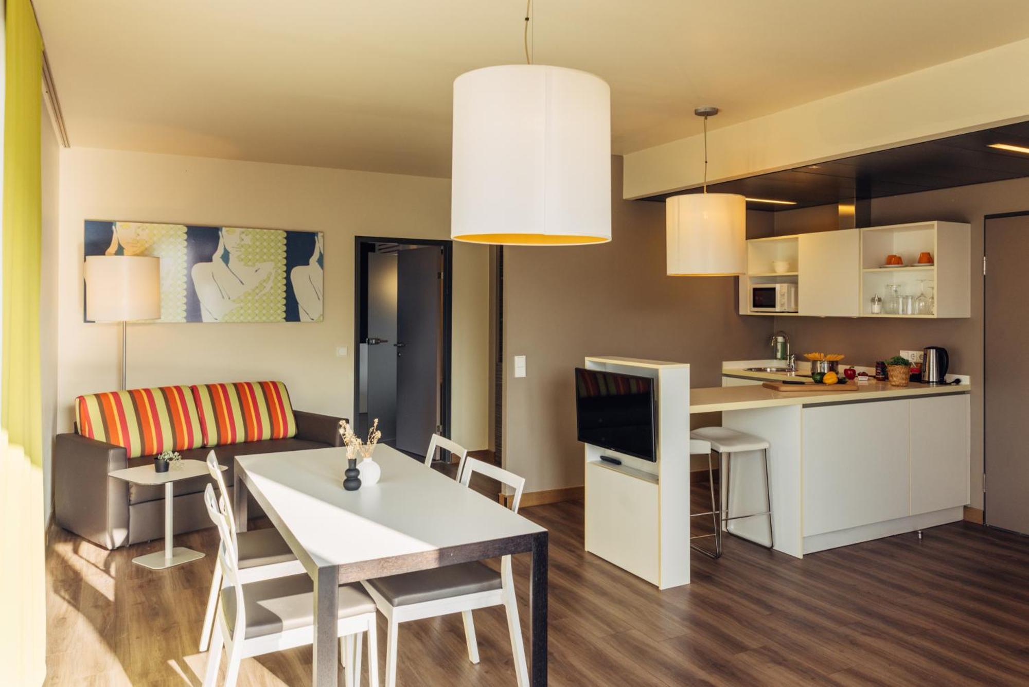 Harry'S Home Hart Bei Graz Hotel & Apartments מראה חיצוני תמונה