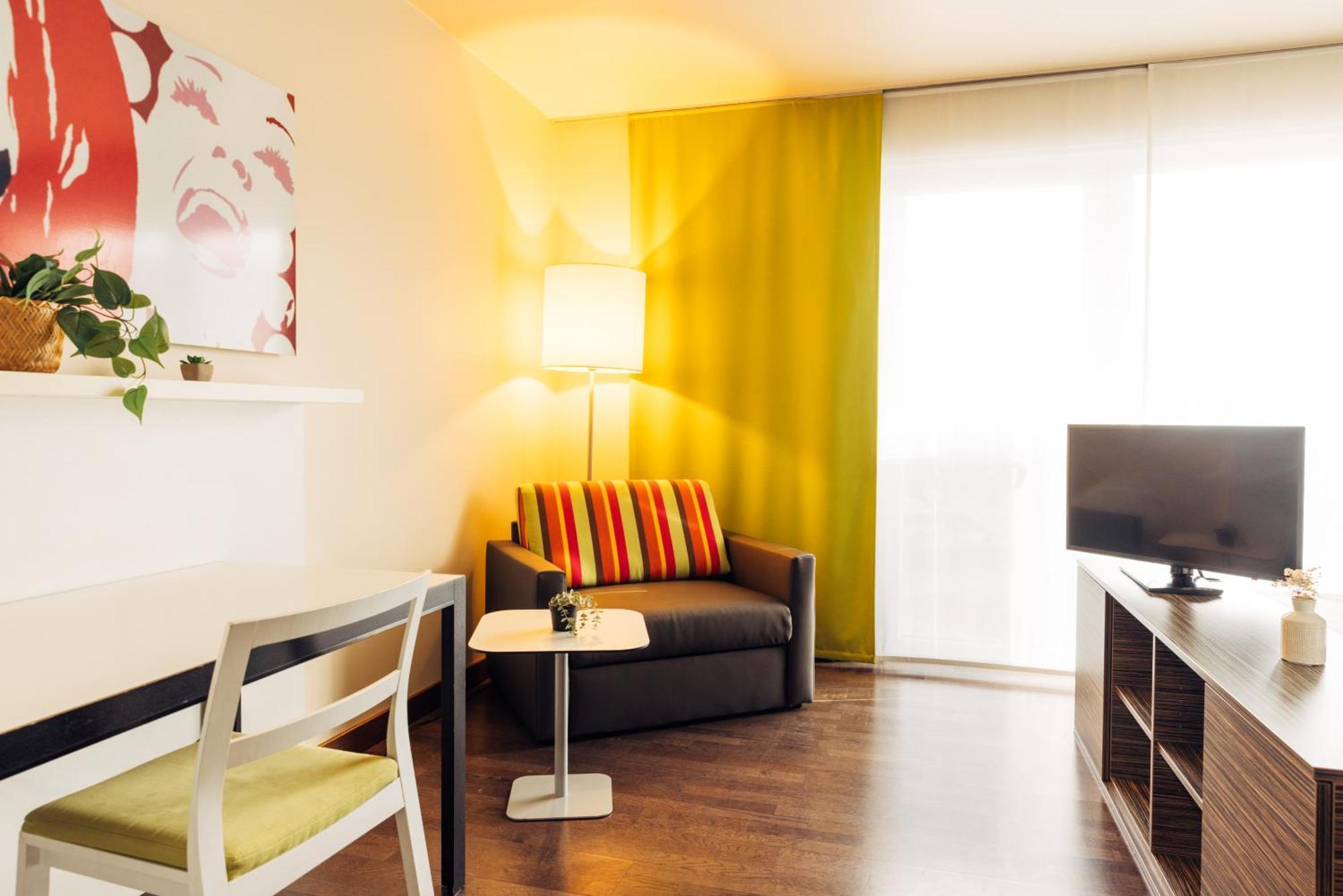 Harry'S Home Hart Bei Graz Hotel & Apartments מראה חיצוני תמונה