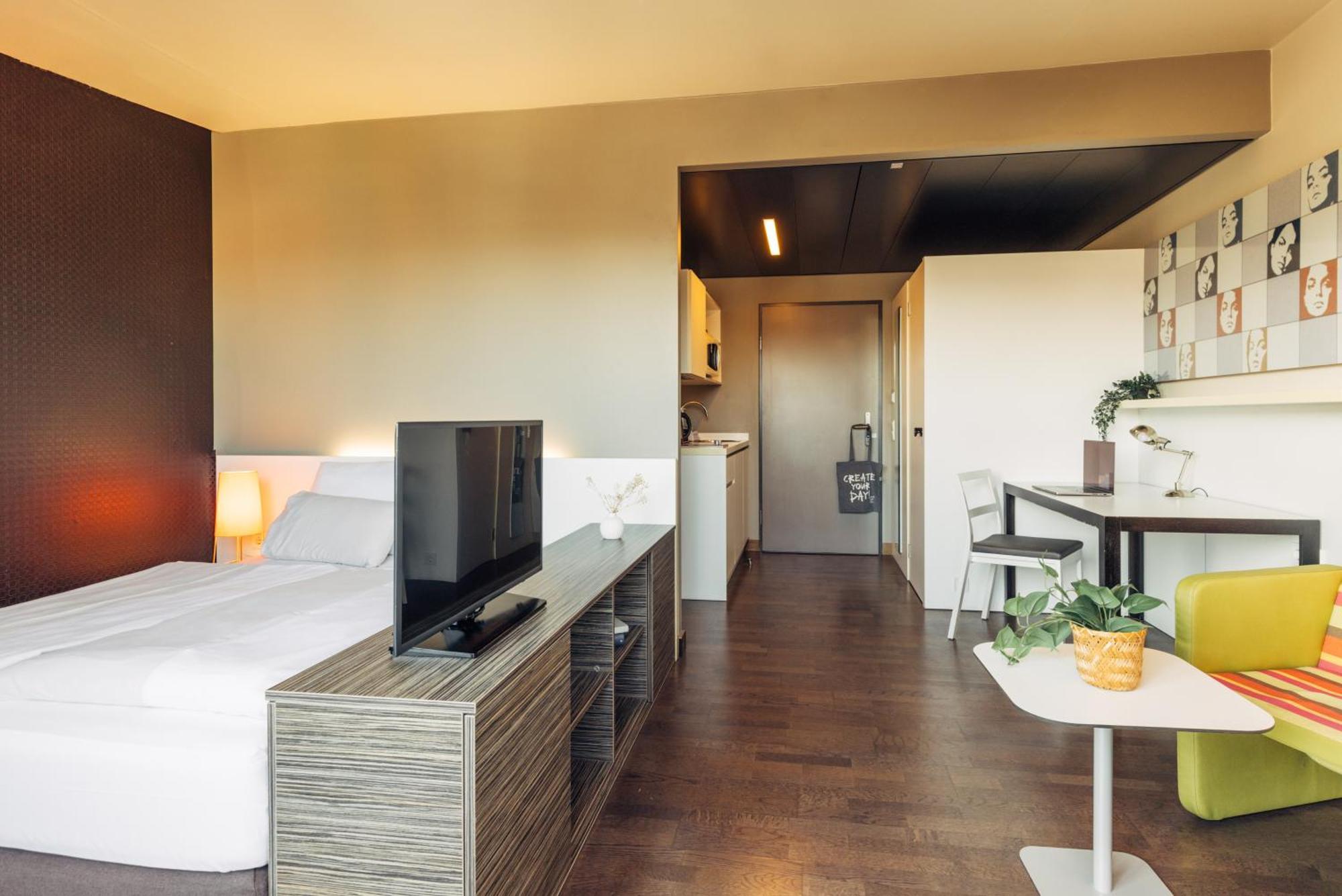 Harry'S Home Hart Bei Graz Hotel & Apartments מראה חיצוני תמונה